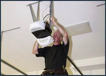 Garage Doors Store Repairs Fort Lauderdale, FL 954-637-6359 - cont-gdr-door-opener-08m